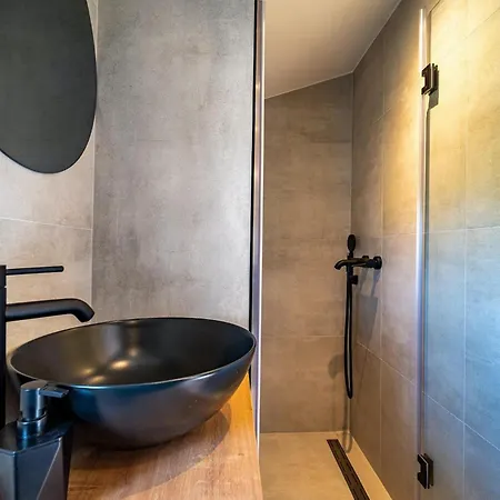 Black Wood Holiday home Zadar